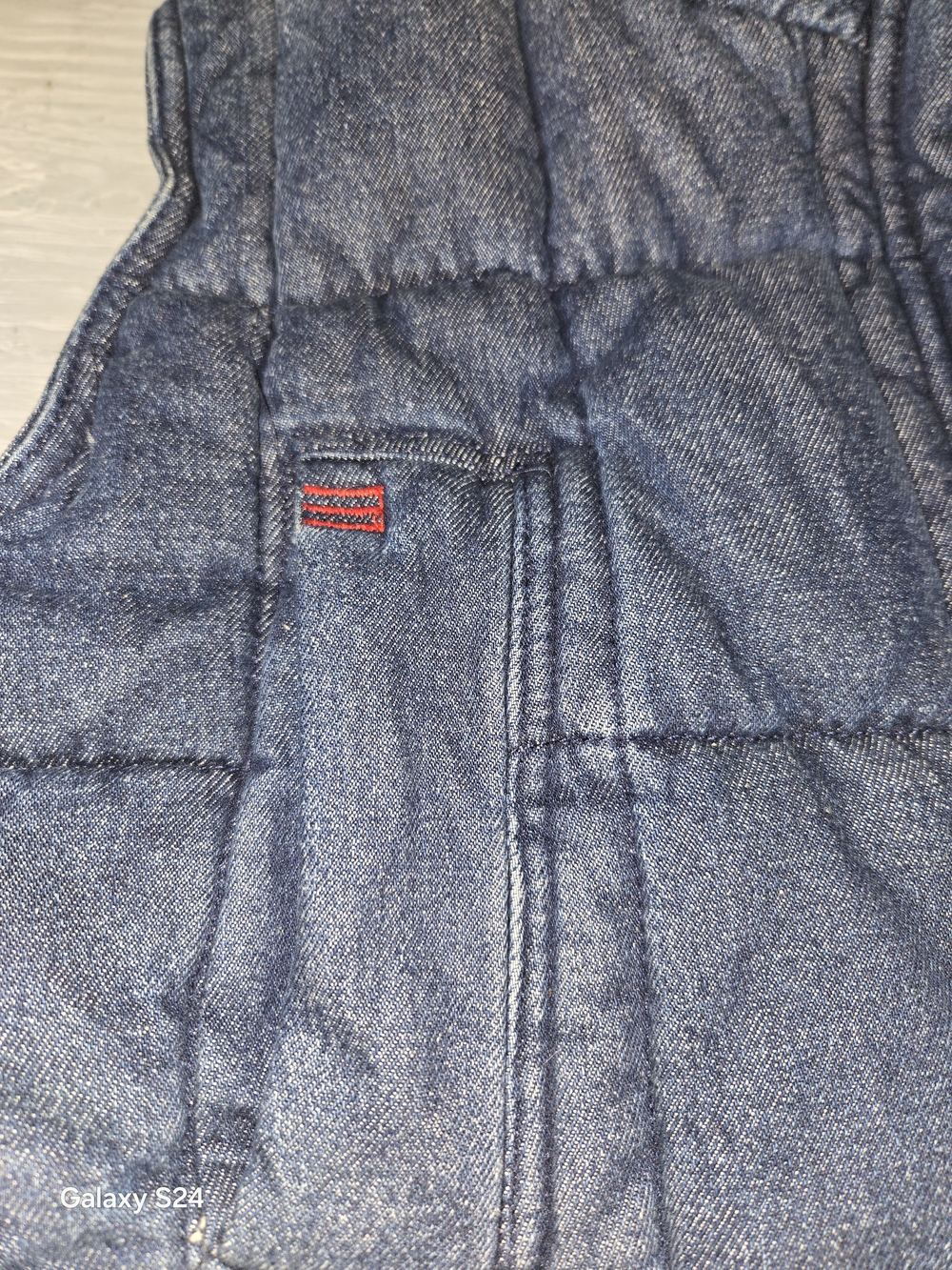 BDG Denim Quilted Puffer Vest in Blue Womens XS - Picture 2 of 6